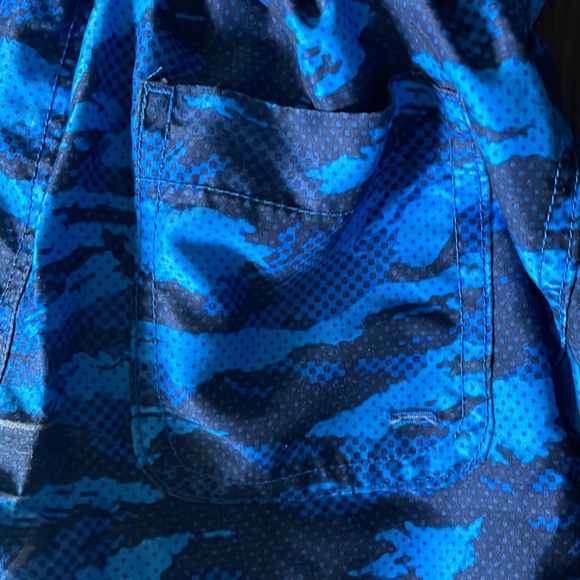 2 boys bathing suits size 4/5 - Picture 5 of 6